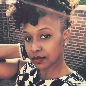 Meet your Posher, Genevieve